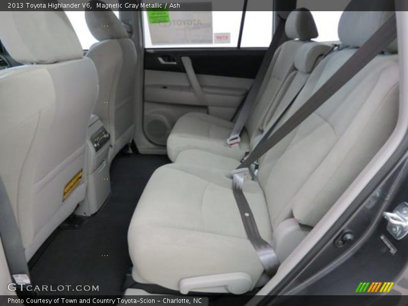 Magnetic Gray Metallic / Ash 2013 Toyota Highlander V6