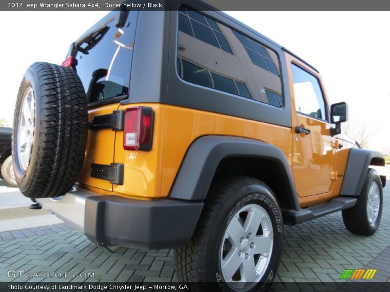 Dozer Yellow / Black 2012 Jeep Wrangler Sahara 4x4