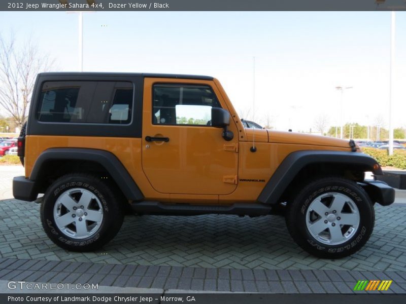 Dozer Yellow / Black 2012 Jeep Wrangler Sahara 4x4