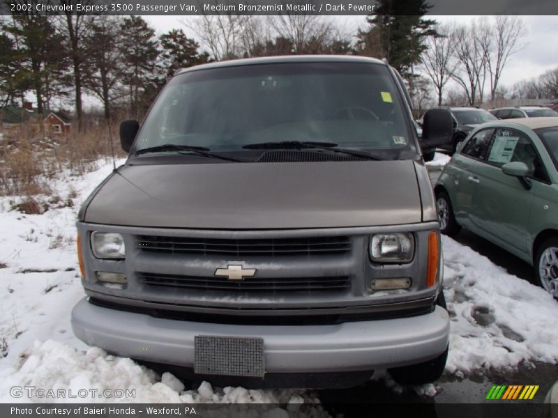 Medium Bronzemist Metallic / Dark Pewter 2002 Chevrolet Express 3500 Passenger Van