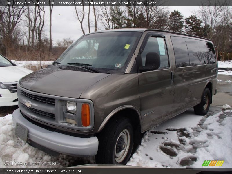 Medium Bronzemist Metallic / Dark Pewter 2002 Chevrolet Express 3500 Passenger Van