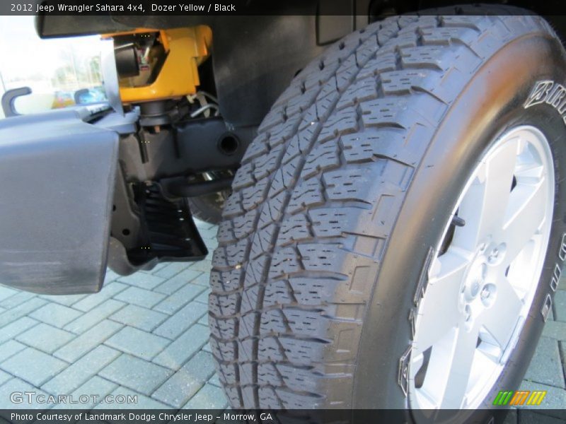 Dozer Yellow / Black 2012 Jeep Wrangler Sahara 4x4