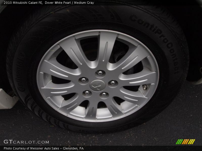 Dover White Pearl / Medium Gray 2010 Mitsubishi Galant FE