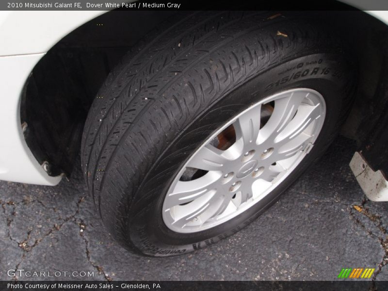 Dover White Pearl / Medium Gray 2010 Mitsubishi Galant FE