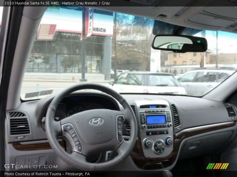 Harbor Gray Metallic / Gray 2010 Hyundai Santa Fe SE 4WD
