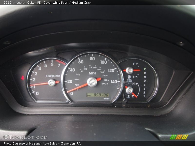 Dover White Pearl / Medium Gray 2010 Mitsubishi Galant FE