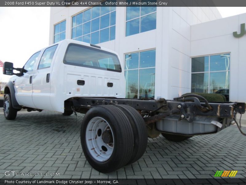 Oxford White / Medium Stone Grey 2008 Ford F450 Super Duty XL Crew Cab 4x4 Chassis
