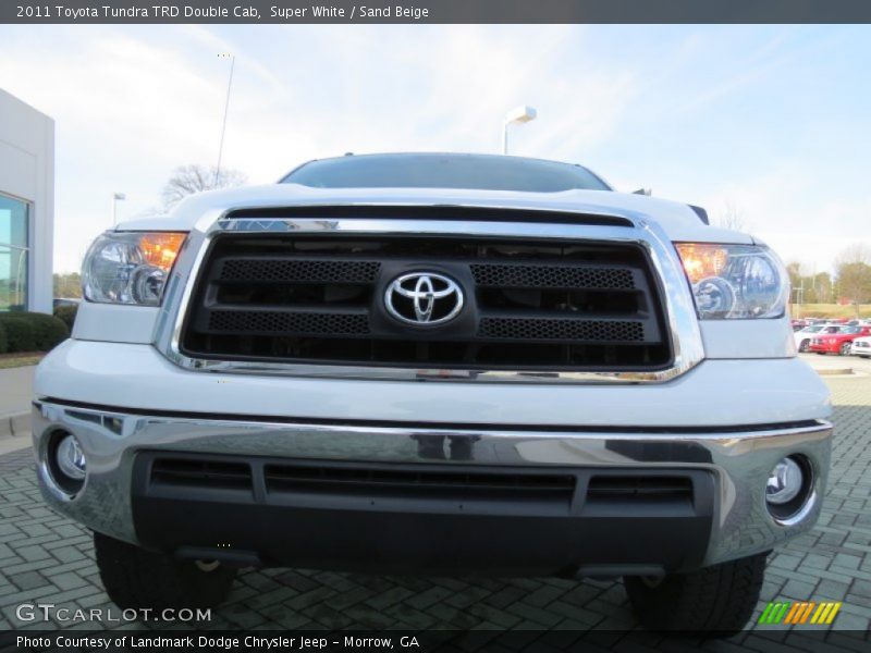 Super White / Sand Beige 2011 Toyota Tundra TRD Double Cab