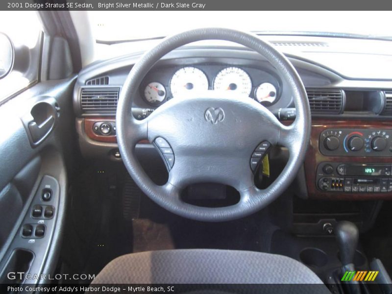 Bright Silver Metallic / Dark Slate Gray 2001 Dodge Stratus SE Sedan