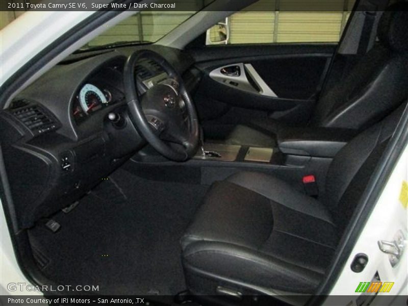Super White / Dark Charcoal 2011 Toyota Camry SE V6