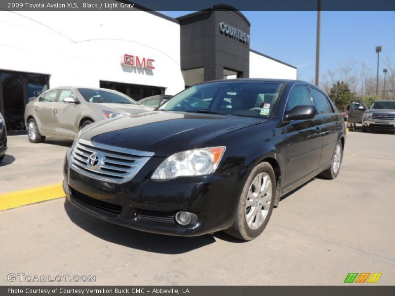 Black / Light Gray 2009 Toyota Avalon XLS