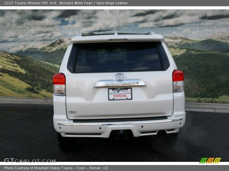 Blizzard White Pearl / Sand Beige Leather 2013 Toyota 4Runner SR5 4x4