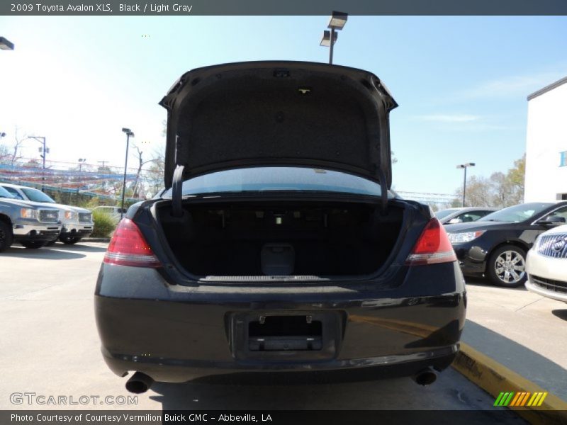 Black / Light Gray 2009 Toyota Avalon XLS