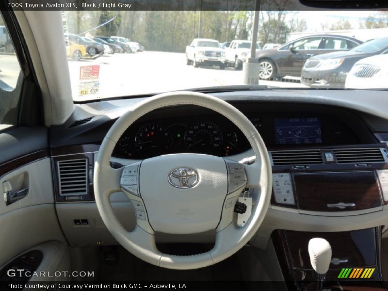 Black / Light Gray 2009 Toyota Avalon XLS