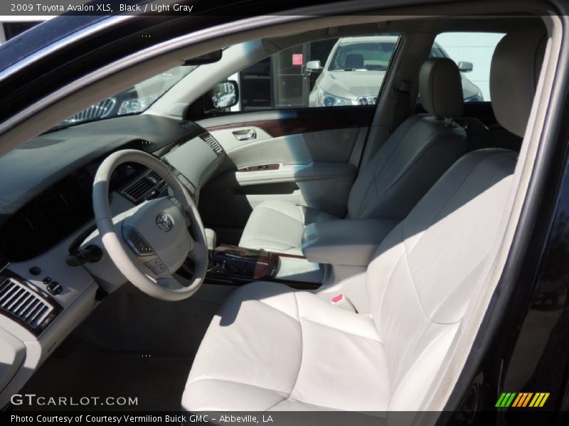 Black / Light Gray 2009 Toyota Avalon XLS