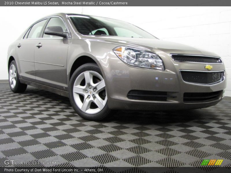 Front 3/4 View of 2010 Malibu LS Sedan