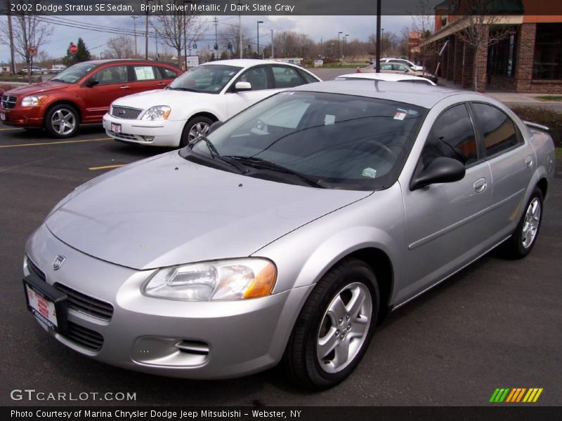 Bright Silver Metallic / Dark Slate Gray 2002 Dodge Stratus SE Sedan
