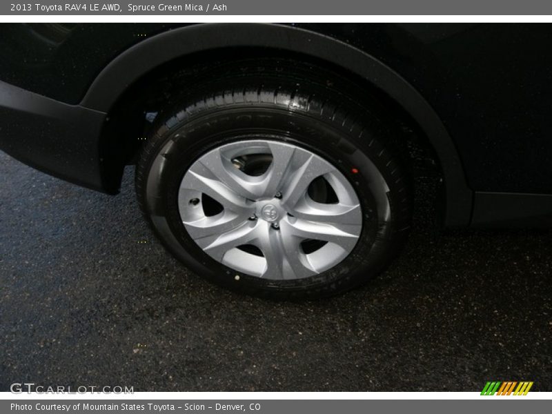 Spruce Green Mica / Ash 2013 Toyota RAV4 LE AWD