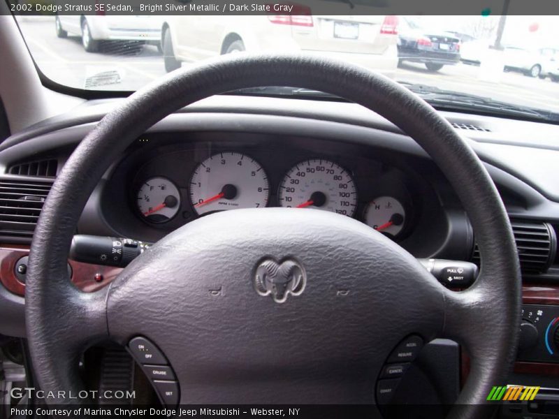 Bright Silver Metallic / Dark Slate Gray 2002 Dodge Stratus SE Sedan