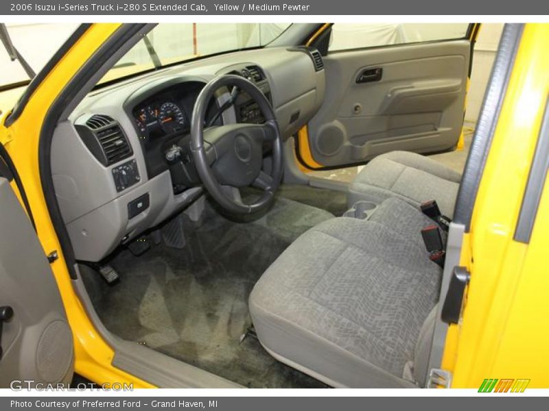 Yellow / Medium Pewter 2006 Isuzu i-Series Truck i-280 S Extended Cab