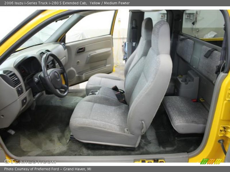  2006 i-Series Truck i-280 S Extended Cab Medium Pewter Interior