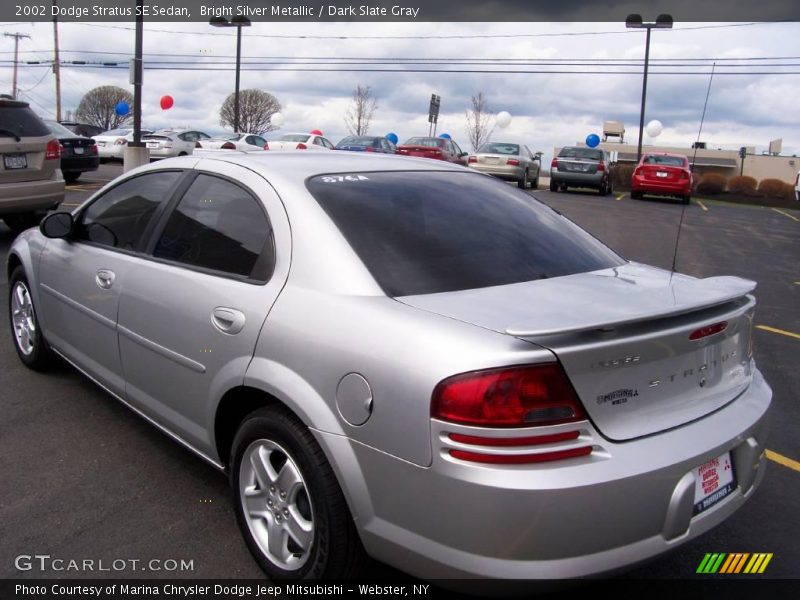 Bright Silver Metallic / Dark Slate Gray 2002 Dodge Stratus SE Sedan