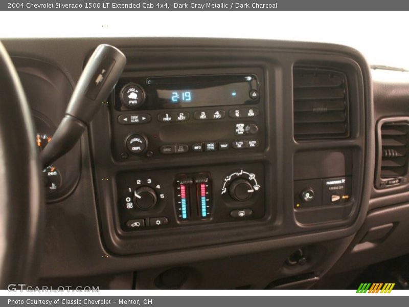 Dark Gray Metallic / Dark Charcoal 2004 Chevrolet Silverado 1500 LT Extended Cab 4x4