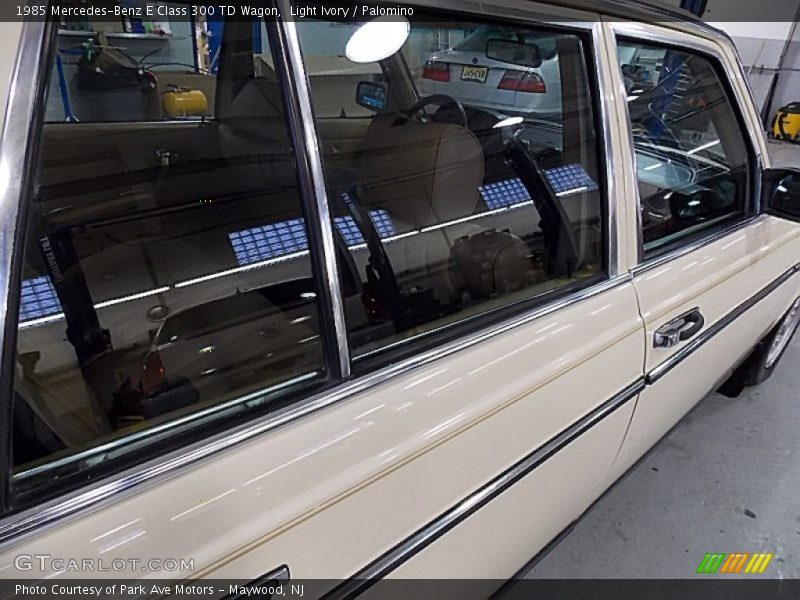 Light Ivory / Palomino 1985 Mercedes-Benz E Class 300 TD Wagon