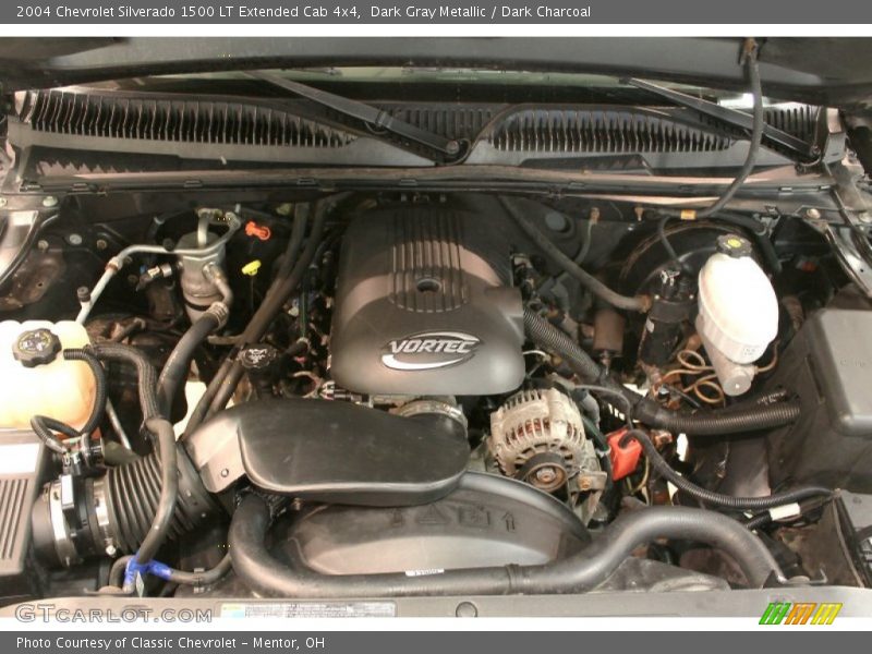 Dark Gray Metallic / Dark Charcoal 2004 Chevrolet Silverado 1500 LT Extended Cab 4x4