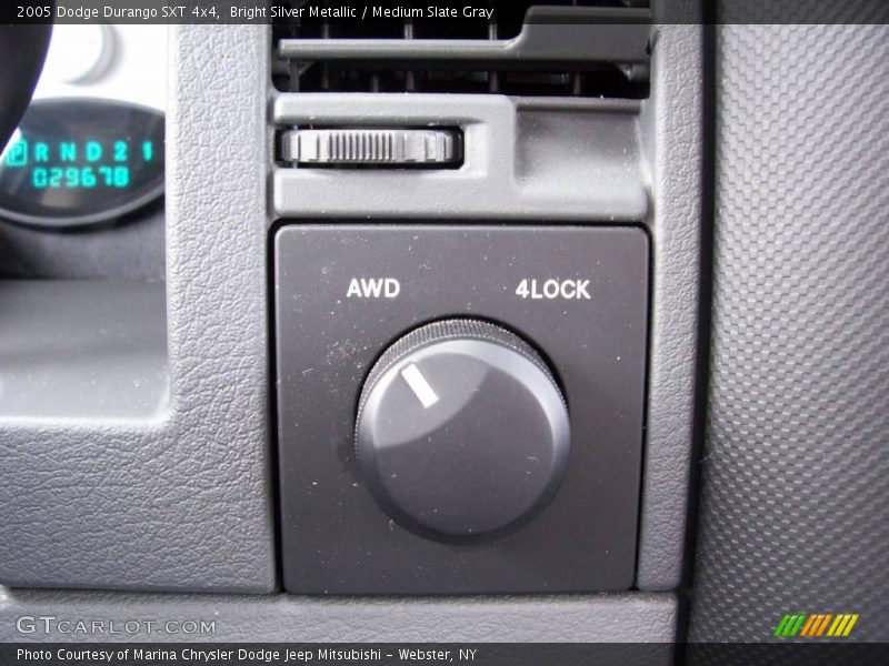 Bright Silver Metallic / Medium Slate Gray 2005 Dodge Durango SXT 4x4