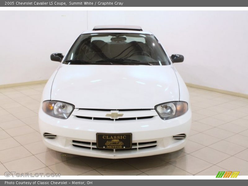Summit White / Graphite Gray 2005 Chevrolet Cavalier LS Coupe