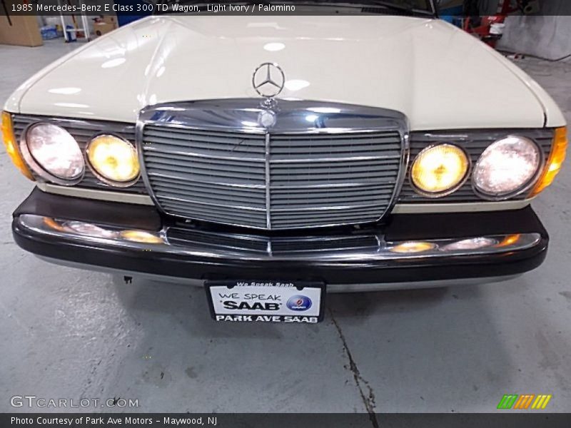 Light Ivory / Palomino 1985 Mercedes-Benz E Class 300 TD Wagon