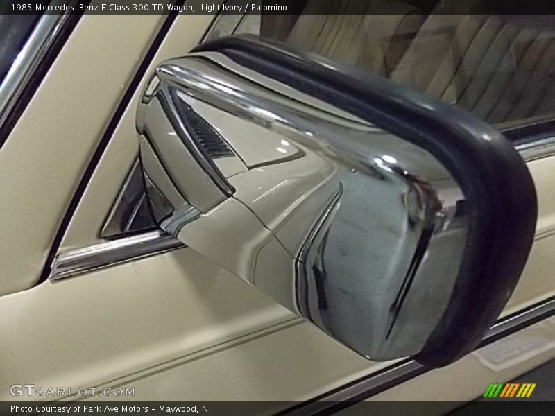 Light Ivory / Palomino 1985 Mercedes-Benz E Class 300 TD Wagon