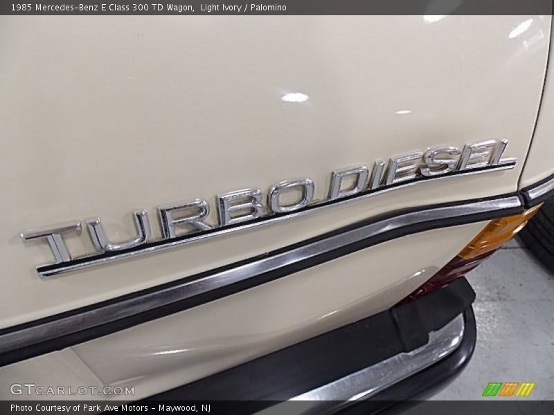 Light Ivory / Palomino 1985 Mercedes-Benz E Class 300 TD Wagon