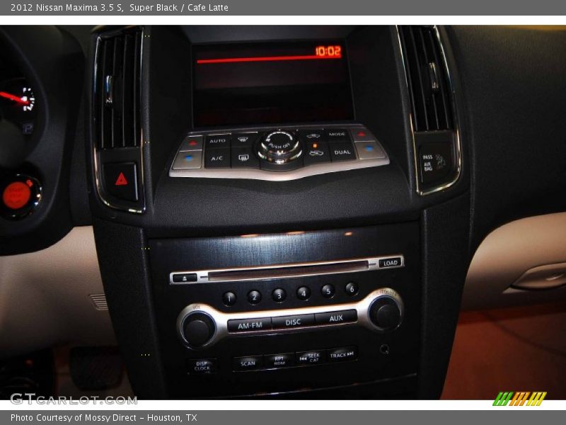 Super Black / Cafe Latte 2012 Nissan Maxima 3.5 S