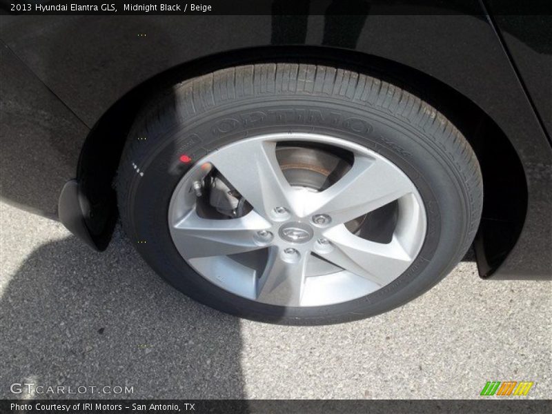 Midnight Black / Beige 2013 Hyundai Elantra GLS