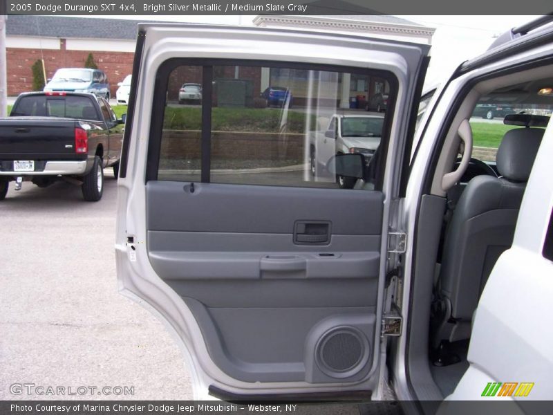 Bright Silver Metallic / Medium Slate Gray 2005 Dodge Durango SXT 4x4