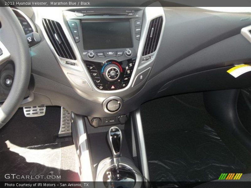 Marathon Blue / Black 2013 Hyundai Veloster