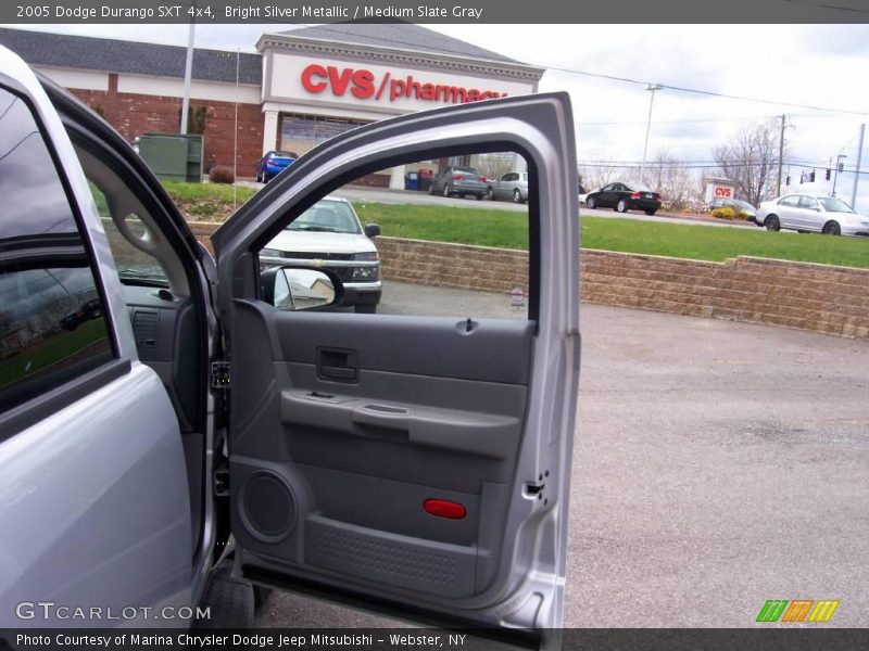 Bright Silver Metallic / Medium Slate Gray 2005 Dodge Durango SXT 4x4