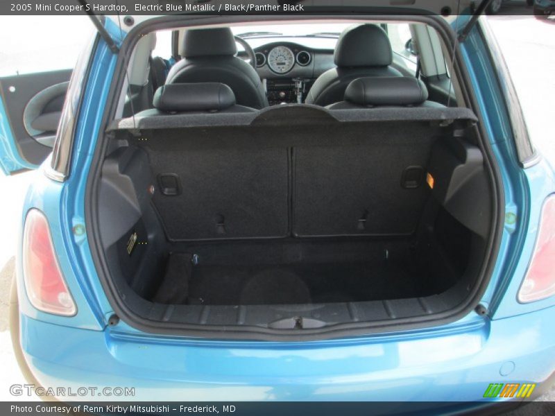  2005 Cooper S Hardtop Trunk
