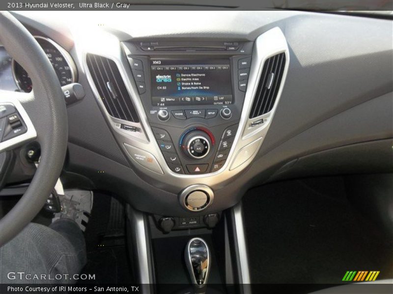 Ultra Black / Gray 2013 Hyundai Veloster