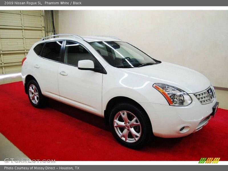 Phantom White / Black 2009 Nissan Rogue SL