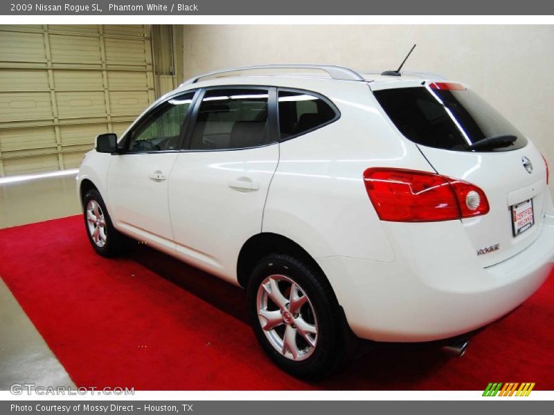 Phantom White / Black 2009 Nissan Rogue SL