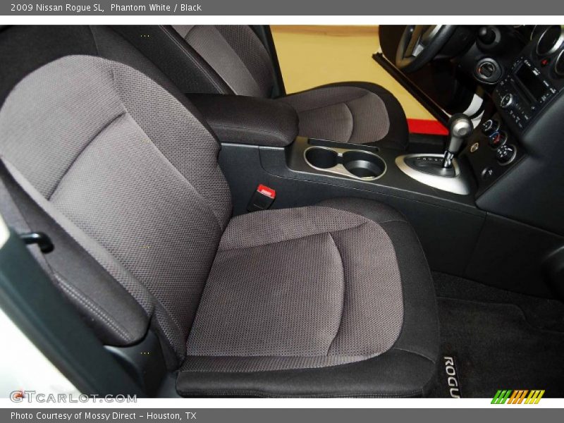 Phantom White / Black 2009 Nissan Rogue SL