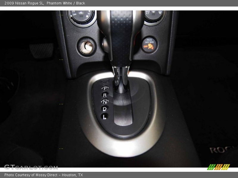 Phantom White / Black 2009 Nissan Rogue SL