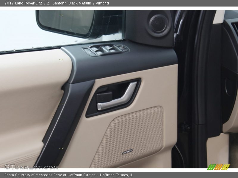 Santorini Black Metallic / Almond 2012 Land Rover LR2 3.2