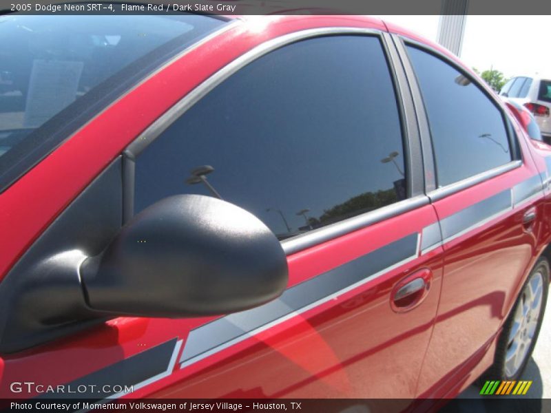 Flame Red / Dark Slate Gray 2005 Dodge Neon SRT-4