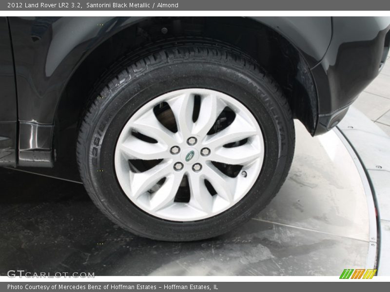 Santorini Black Metallic / Almond 2012 Land Rover LR2 3.2
