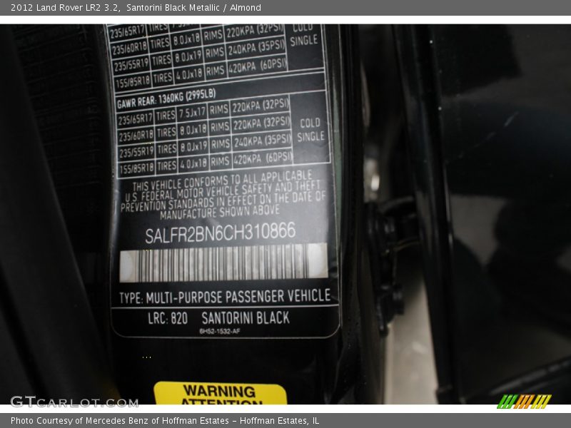 Santorini Black Metallic / Almond 2012 Land Rover LR2 3.2