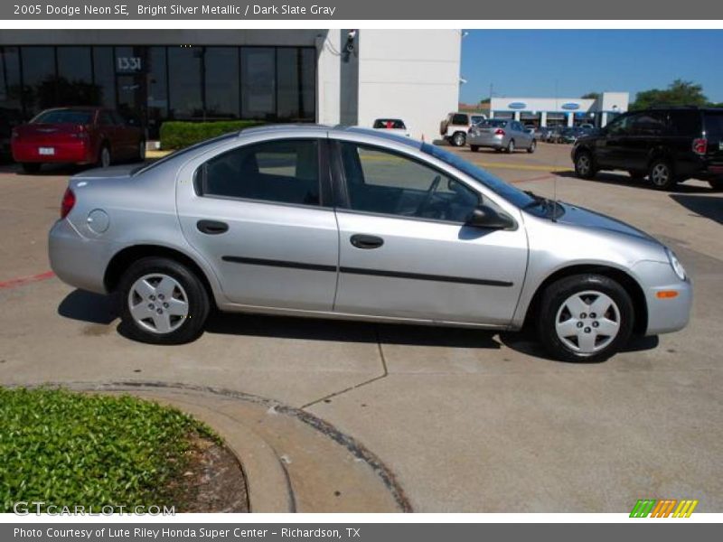 Bright Silver Metallic / Dark Slate Gray 2005 Dodge Neon SE